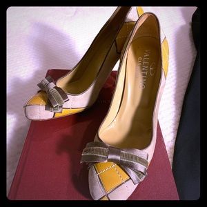 Valentino Garavani Pumps